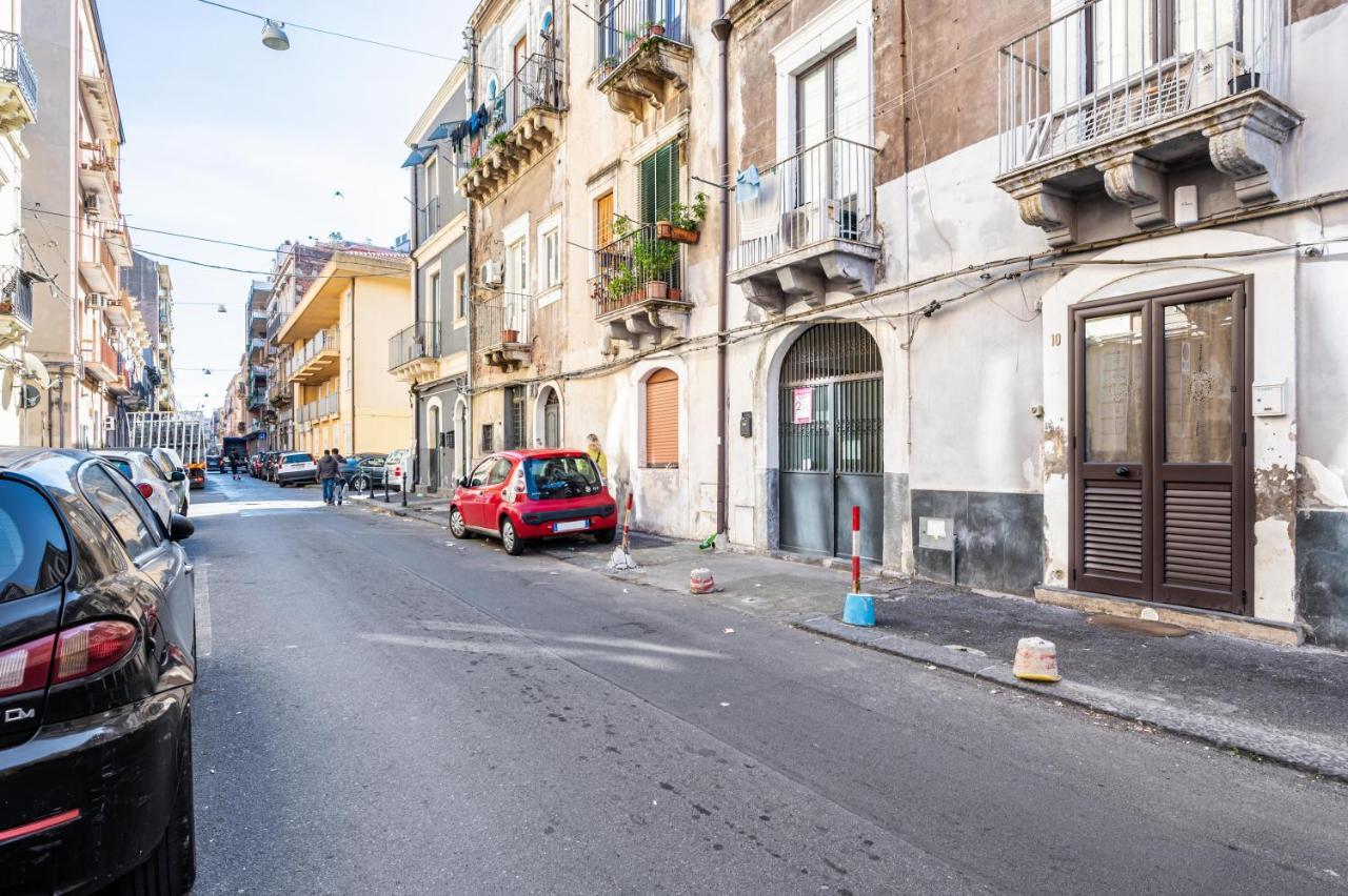 Catania Lovely Apartment Near The Center Exterior foto